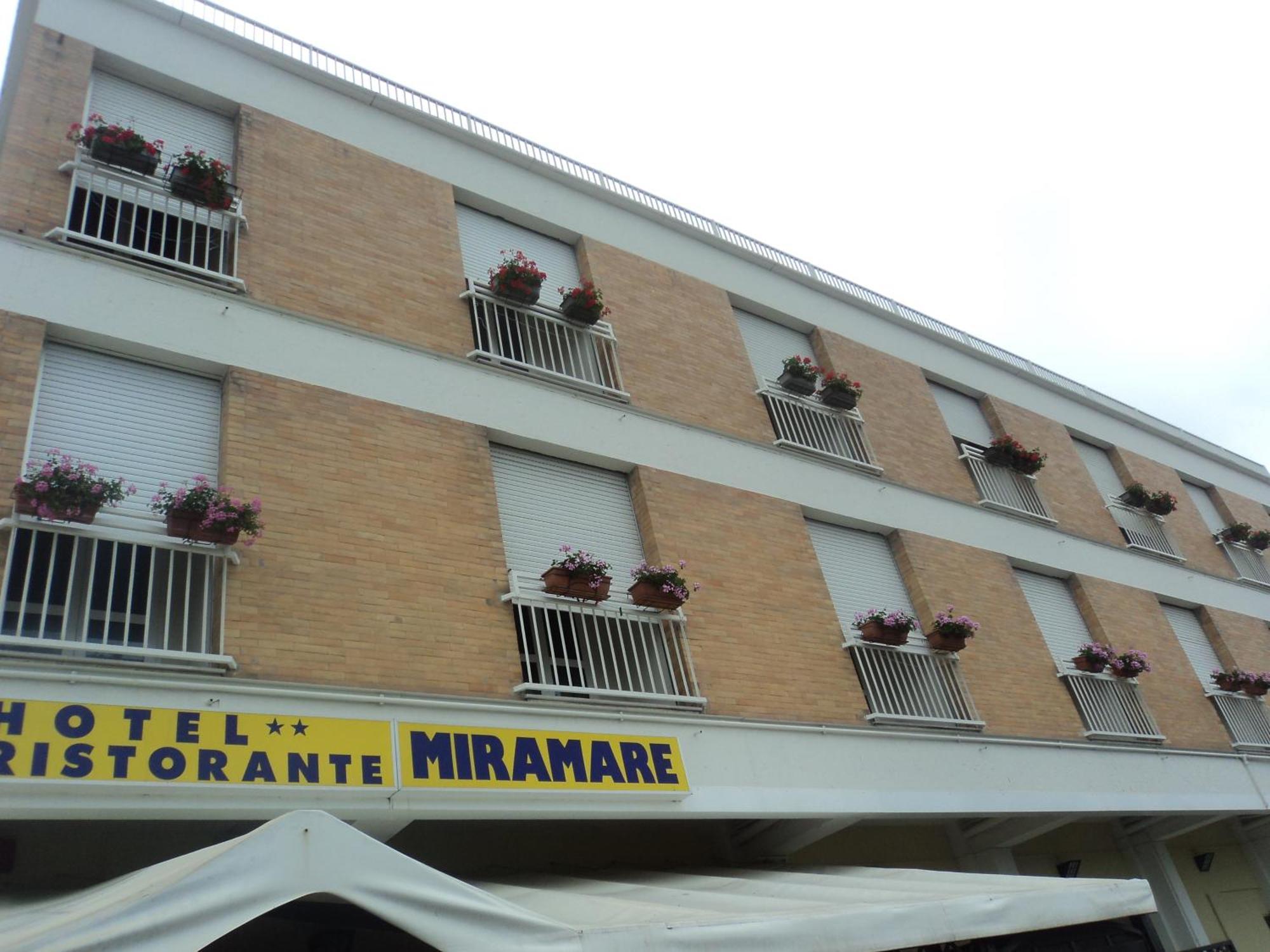 Hotel Ristorante Miramare 2*